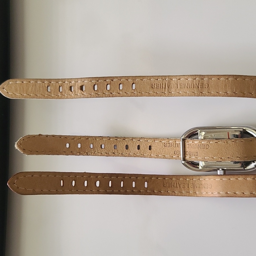 Michael Kors Watch with 3 Bands - Picture 3 of 5